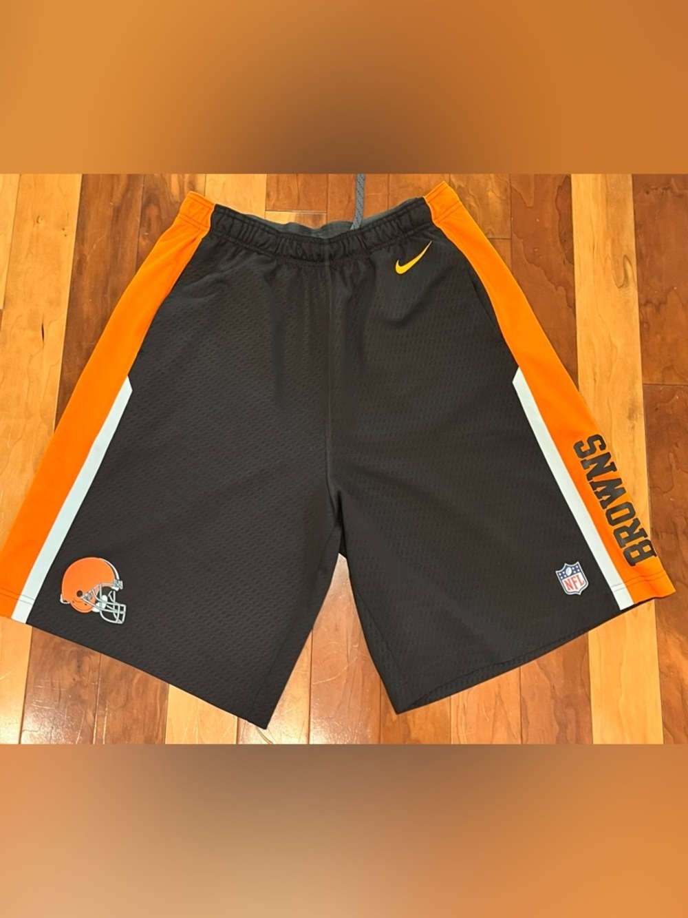 NIKE Dri-Fit Large NFL Cleveland Browns Athletic Shorts Football Sports Fan Wear